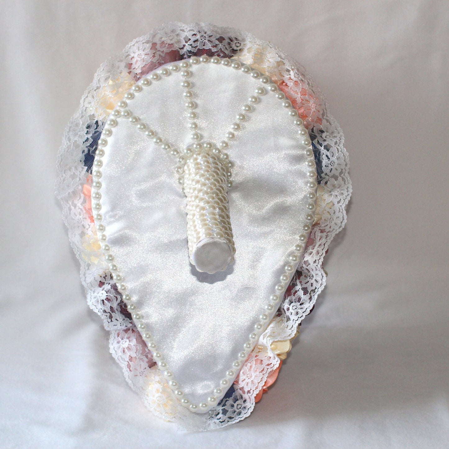 Teardrop Bouquet - Signature Scents and Designs